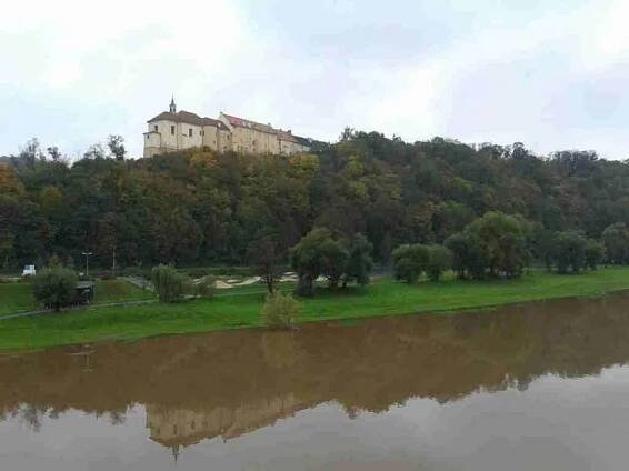 Nižbor (zámek)