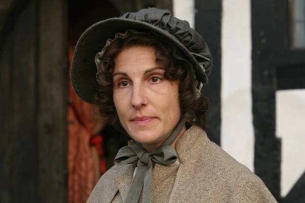 Slečna Emma - Z filmu - Tamsin Greig