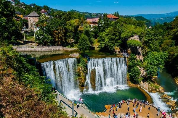 BOSNA A HERCEGOVINA - letné letenky z Viedne za 30€! - LETENKY ZA BABKU