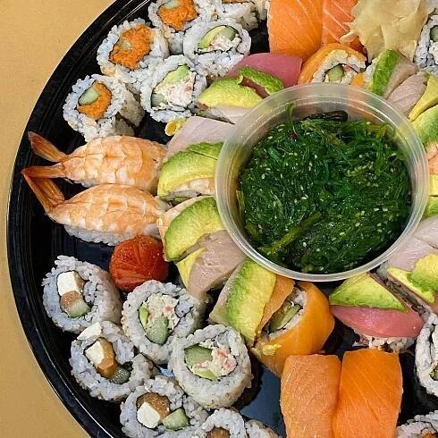 How to roll Sushi