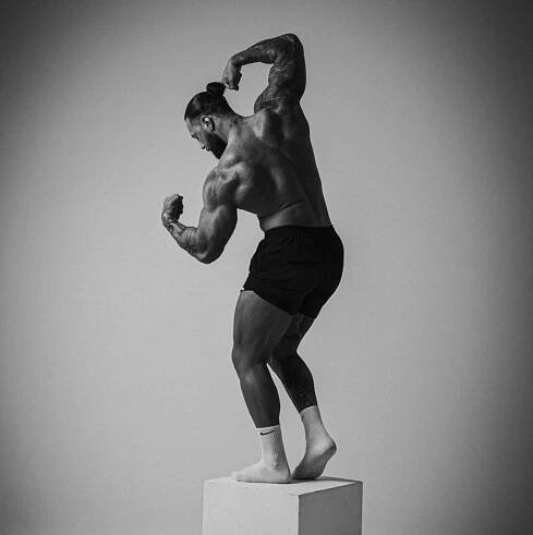 Jakub Enžl: Fitness guru alebo stelesnenie sily a estetiky | efitko.sk