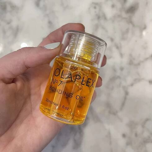 Olaplex's No. 7 Bonding Oil Left My Hair Smooth and Healthy