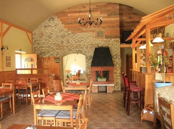 Penzion Stará Sokolovna restaurace 2