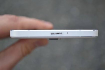 Samsung Galaxy A5 Duos (SM-A500FU) - příliš drahý kov