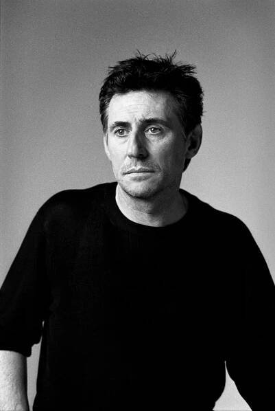 Gabriel Byrne fotka