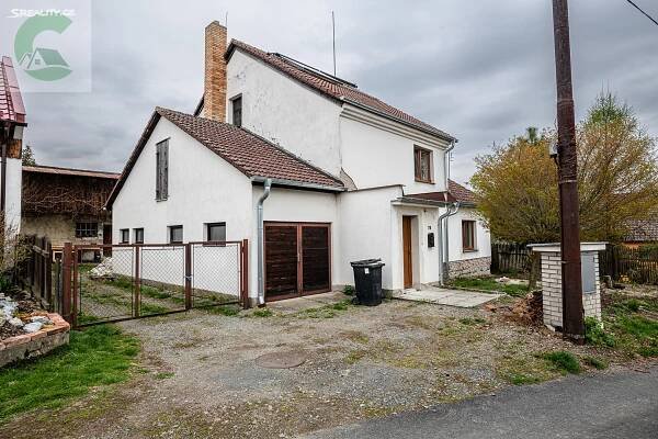Prodej  rodinného domu 166 m², pozemek 3 349 m², Dolní Újezd - Skoky, okres Přerov