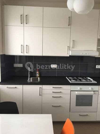 Pronájem bytu 2+1 65 m², Haškova, Hradec Králové, Královéhradecký kraj
