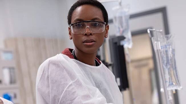 Noah Wyle Denies Rumors About Tracy Ifeachor’s Exit From ‘The Pitt,’ Says He’ll Miss Her in Season 2
