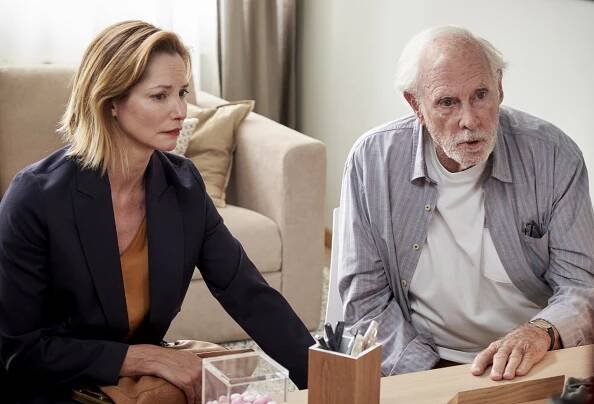 Vzpomeň si na mě - Z filmu - Sienna Guillory, Bruce Dern