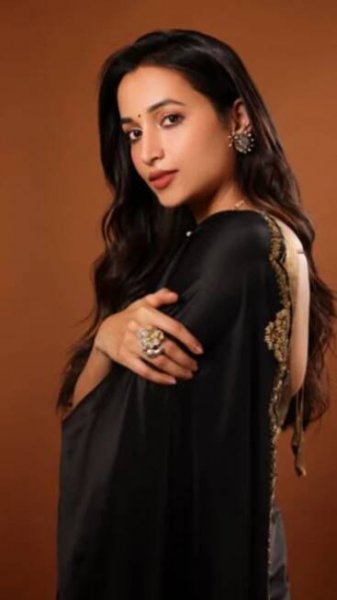 From sarees to casuals Srinidhi Shetty stuns in every look