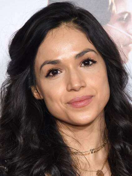 Ariana Guerra - Actress