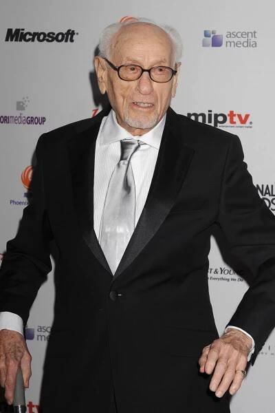 Eli Wallach Dead: 'Good, the Bad and the Ugly' Star Dies at 98