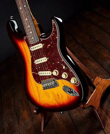 Fender Custom Shop 2023 Stratocaster American Custom RW NOS
