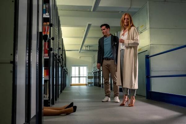 Blutige Anfänger - Raubkatze - Z filmu - François Goeske, Esther Schweins
