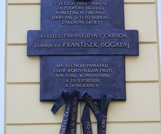 Pamětní deska Františku Bogatajovi 
