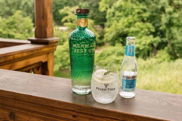 Najděte svůj vysněný Gin & Tonik a řekněte mu své „ANO“
