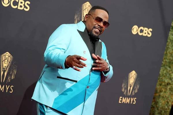 Cedric the Entertainer Pays Homage to Biz Markie with Emmys 2021 Opening Performance