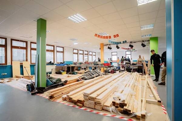 Bauhütte Schulhofumgestaltung