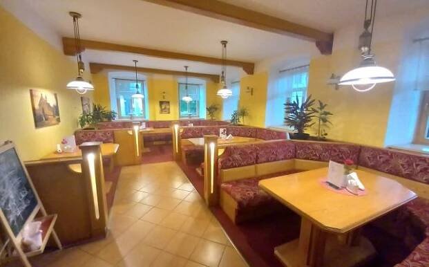 HOTEL PRAHA POTŠTEJN