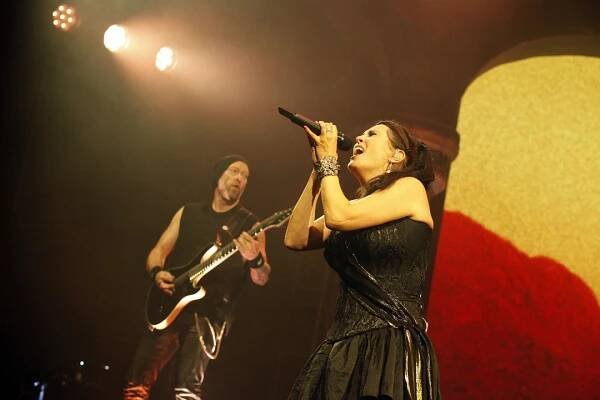 Within Temptation zahráli v Praze | Rádio BEAT: První bigbít u nás