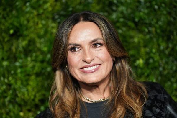 Image may contain Mariska Hargitay Head Person Face Happy Smile Dimples Adult Body Part Neck and Photography