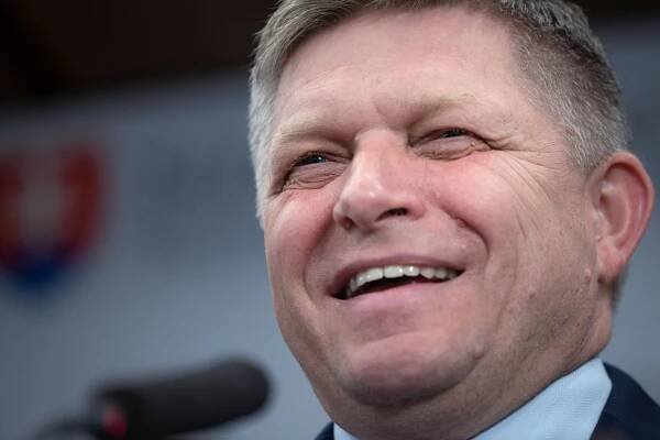 Obvinený Robert Fico predložil poslancom ponuku, ktorá má zjavne korupčnú povahu, píše v komentári Marián...