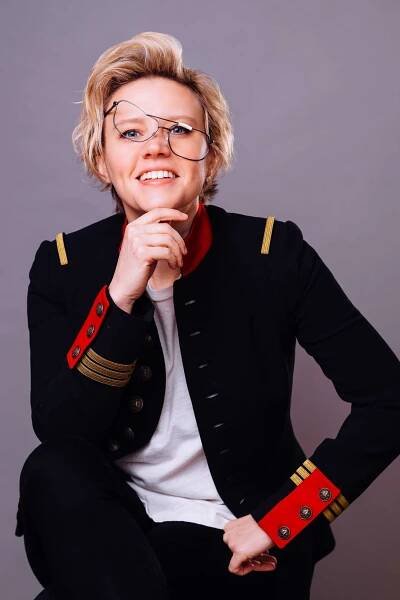 Kate McKinnon Author Photo