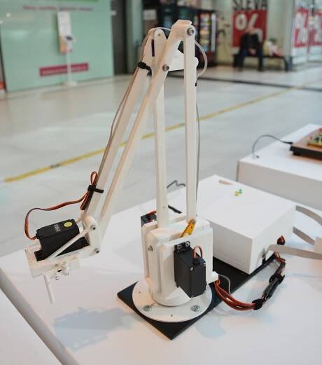 Tajemství elektronu odhaleno – 4. ročník soutěže zná své vítěze - Za tajemstvím elektronu