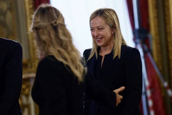Meloniová se chystá odejít z čela evropské frakce ECR: Italové chtějí, aby ji nahradil Fiala!