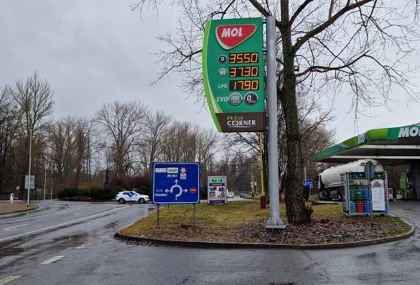 Benzin ve Středočeském kraji nepatrně zdražil, nafta mírně zlevnila (www.pribram.cz)