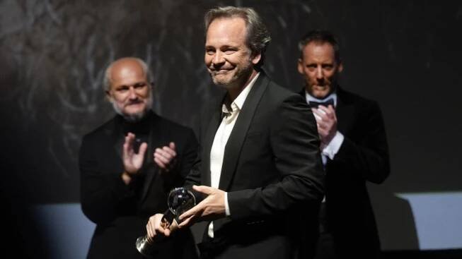 Peter Sarsgaard on Elon Musk Mars Plans, No Kings Protest, Connection
