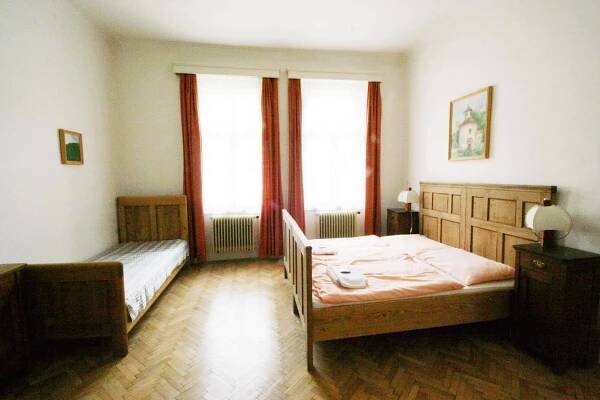 Kralovský Vinohrad 3*