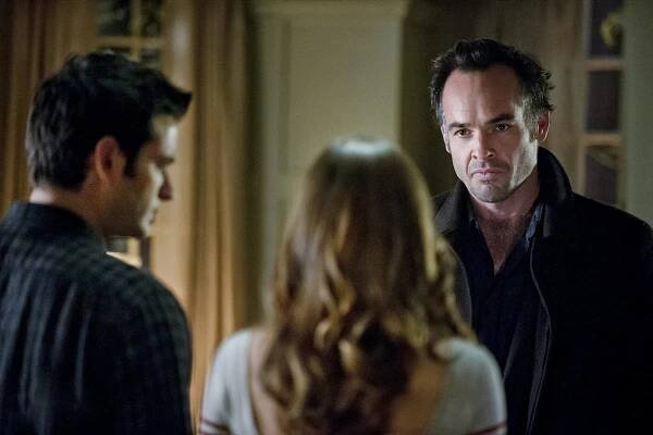 Arrow - Nevyřízené účty - Z filmu - Paul Blackthorne