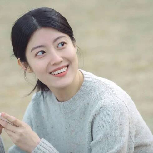 Nam Ji Hyun 18