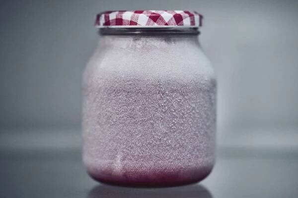 How to Freeze Food in Glass Jars