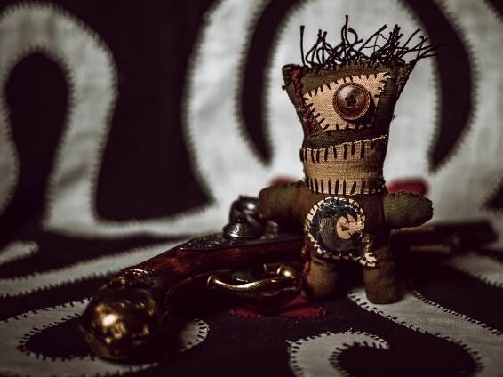 2021-03-13_HagenHoppePhotographer_Voodoo-Dolls_0002