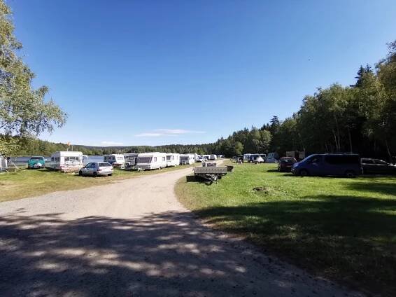Kempy u „moří“ Vysočiny – Silver On The Road