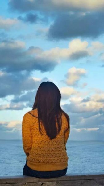 10 signs you're a lone wolf, not just an introvert