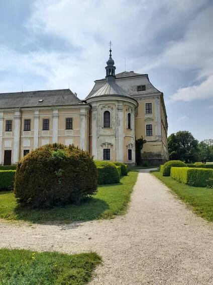 Lysá nad Labem aneb navštivte nejen prosperující výstaviště, ale také skvostný zámek a jeho přenádhernou zahradu :: www.www-kulturaok-eu.cz