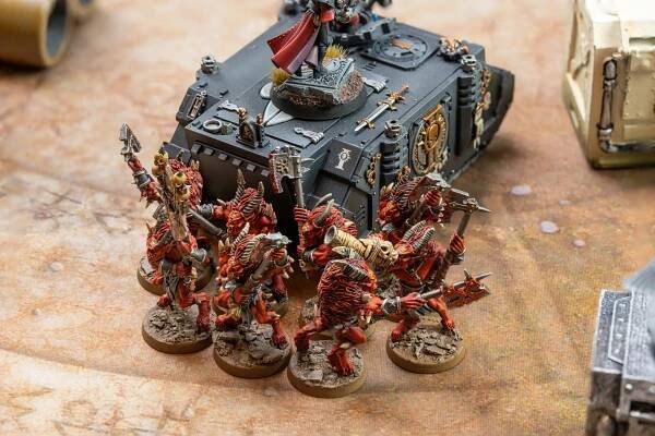 Battle-reports.org - Warhammer 40k 4th edition: World Eaters vs Witch hunters 1500pts game