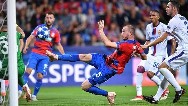 Češi profitují z anglických finále. Mistr má jistou skupinu, Big Pete by mohl pomoci Spartě - Sport.cz