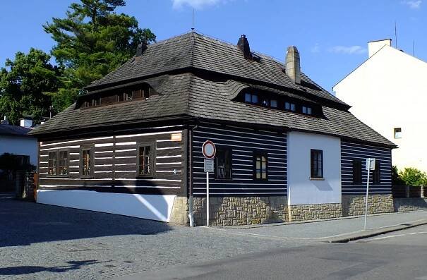 Roubený dům - Dvůr Králové nad Labem