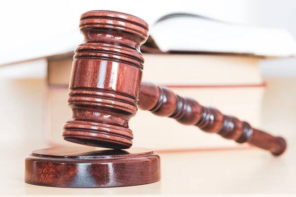 Nejvyšší správní soud zrušil pokuty pro firmy, které nezapsaly své skutečné majitele do evidence