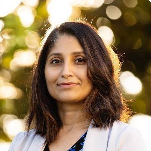 Shubha Nabar is the Co-founder of Faros AI. Prior to Faros AI, she was part of the founding team of the Einstein machine learning platform at Salesforce and built data products and data science teams at companies like LinkedIn and Microsoft.