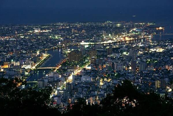 Night view from Bizan