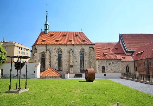 Soubor:Anežský klášter sv. Salvátor a sv. František 5.jpg