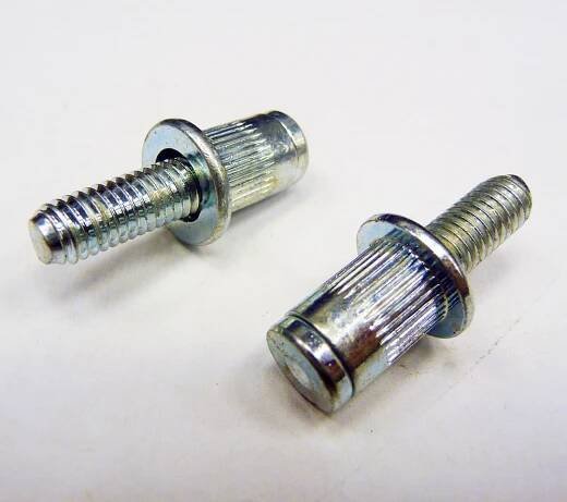 Nýtovací šroub M 6 x 15 mm PH - ocel (balení 10ks)