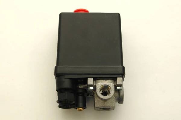Spínač tlakový NE-MA-230 V