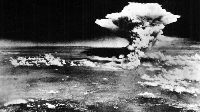 KVÍZ: Osmdesát let od svržení jaderných bomb na Hirošimu a Nagasaki. Co víte o klíčové kapitole historie?