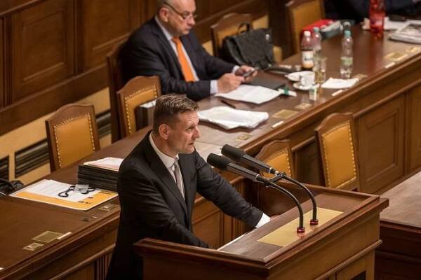 Poslanec Marek Novák